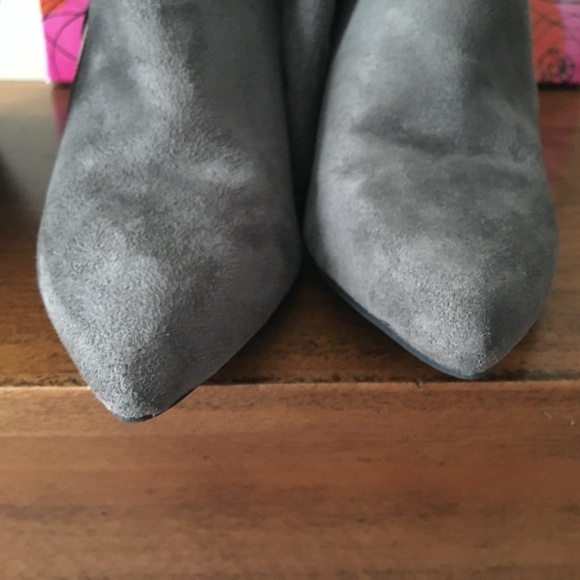 Women’s Boots, Size 7 1/2, Knee Height - Picture 9 of 14